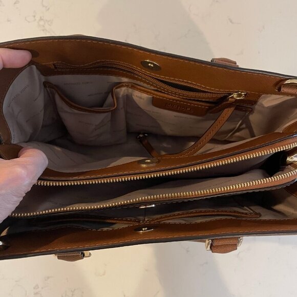 Michael Kors Lg Savannah Saffiano Leather Satchel Handbag Chestnut Brown Sz OS - Picture 7 of 13